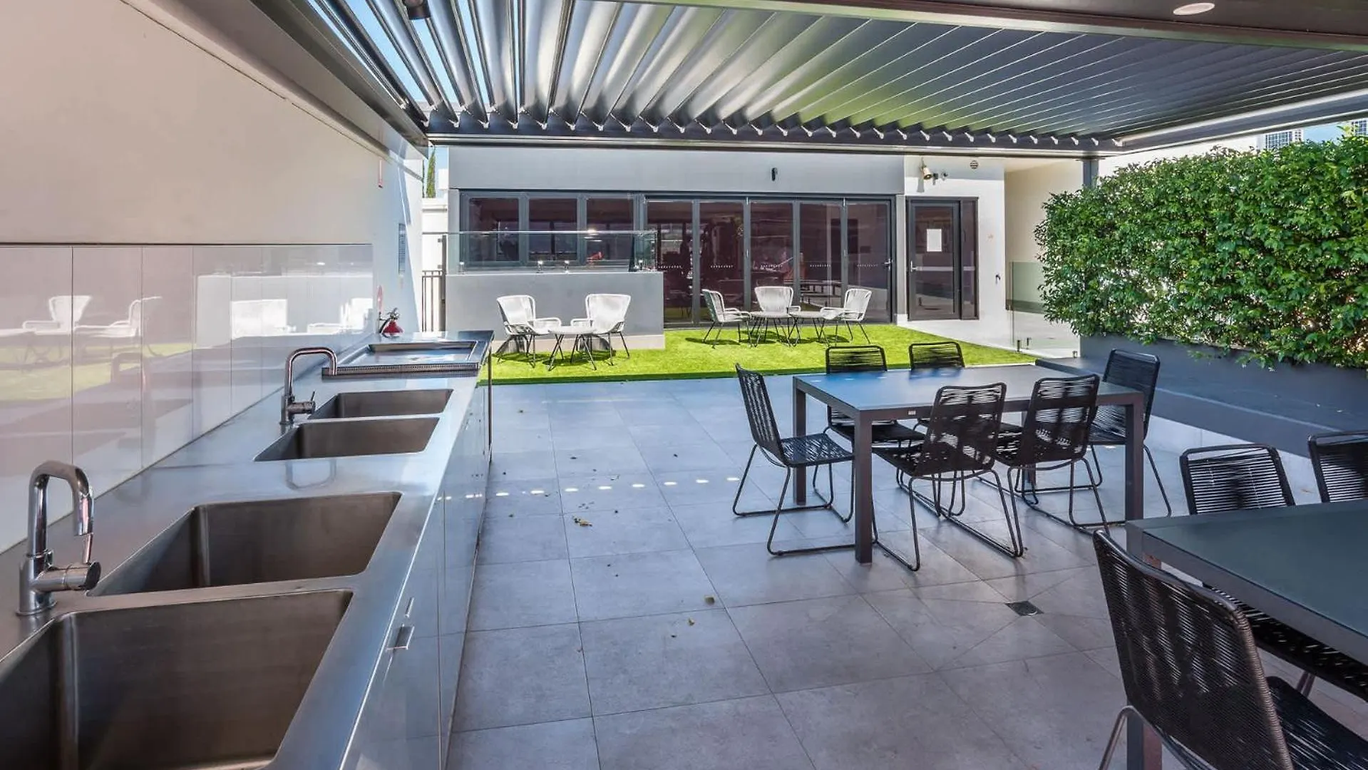 Apartment Hanlon Park Escape 250M To Stones Corner Village Brisbane Australia