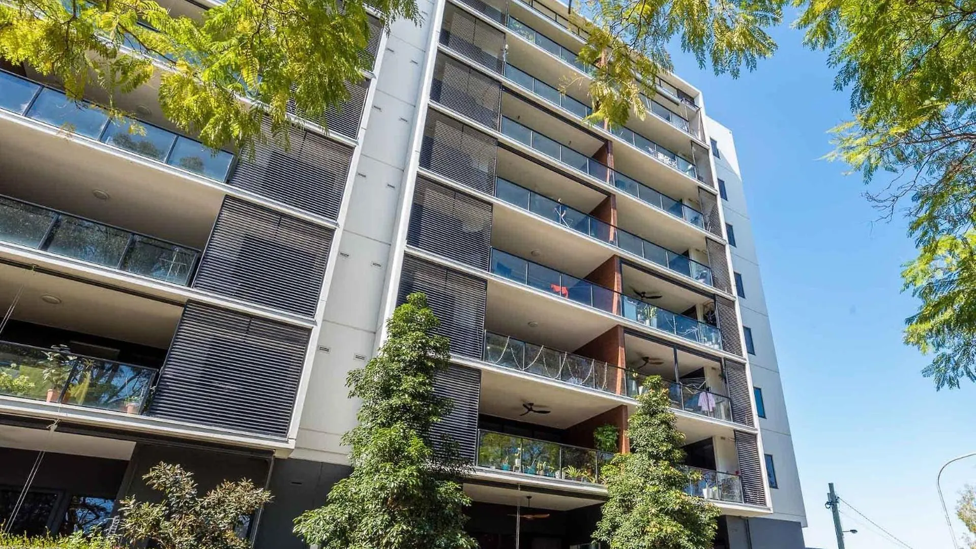 Hanlon Park Escape 250M To Stones Corner Village Brisbane Apartment